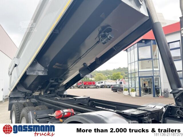 Spezial-LKW Tatra Phoenix 8x8, Stahlmulde ca. 22m³, hydr.