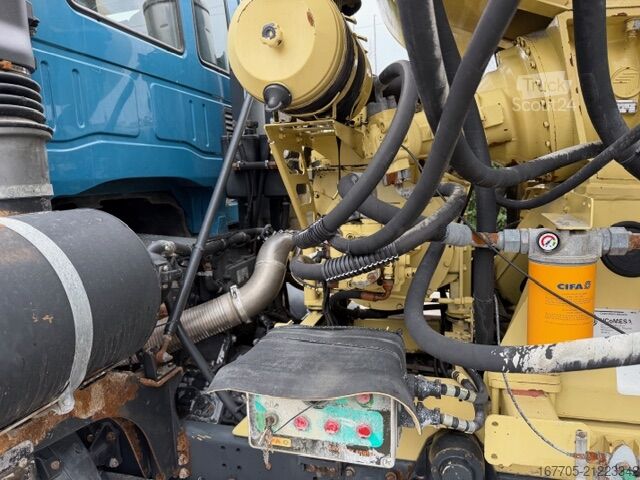 Concrete mixer truck Astra HD9 84.48-80