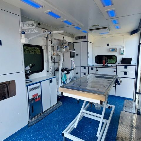 Gaisrinė mašina MERCEDES-BENZ RTW / Tierrettung / Tierarzt / OP