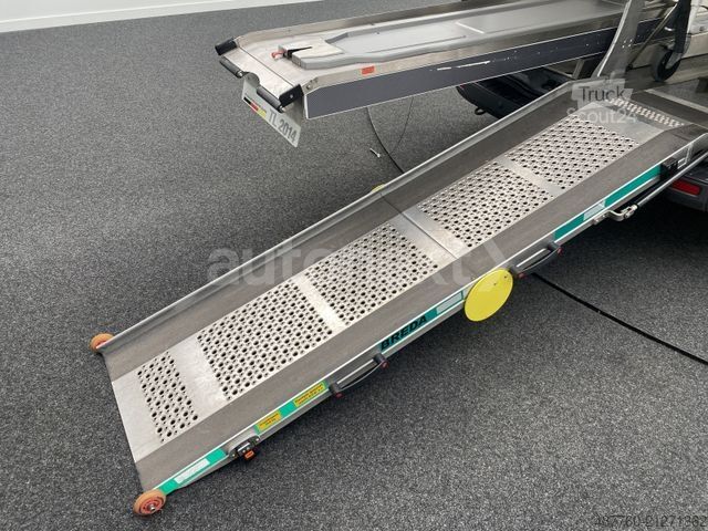 Brandweerwagen FORD Transit Custom Automatik *RTW/KTW* Tragestuhl 33