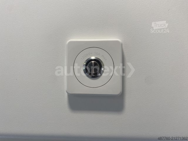 Brandweerwagen FORD Transit Custom Automatik *RTW/KTW* Tragestuhl 33