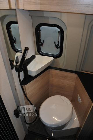 Autorulotă DETHLEFFS Globetrail 600 ER Fiat 95 Years-Pak., Combi E