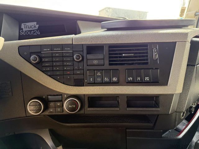 Standard dragbil VOLVO FH 13.500 4X2 Tractor-unit Spring/Air Retarder F