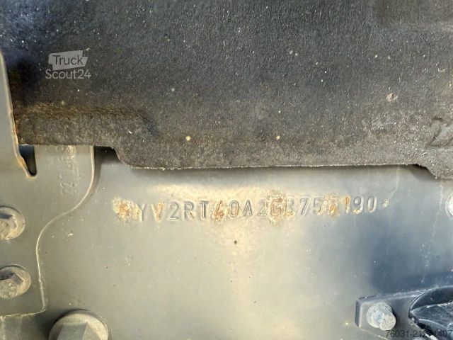 Standard dragbil VOLVO FH 13.500 4X2 Tractor-unit Spring/Air Retarder F