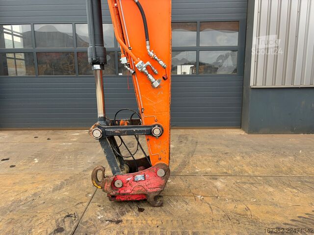 Pelle sur chenilles Doosan DX235NLC-5
