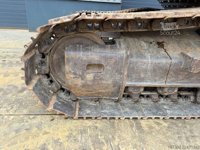 Pelle sur chenilles Doosan DX235NLC-5