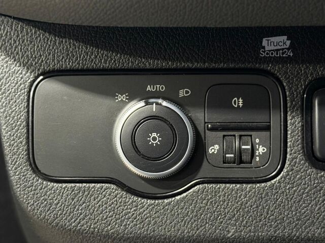 Commercial vehicle Mercedes-Benz Sprinter 314 CDI,Pritsche-Doka(6-Si.),MR,AHK