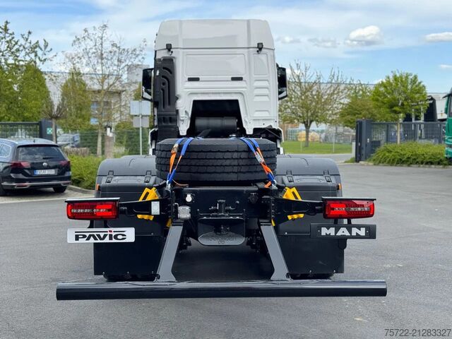 Fahrgestell mit Fahrerhaus MAN TGS 33.520 6x6 BL Fahrgestell SOFORT VERFÜGBAR!!