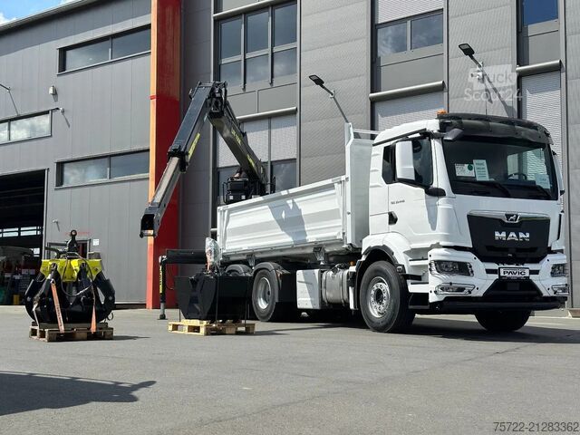 Camion-benne avec grue MAN TGS 33.440 6x4 BL Tajfun Liv L150K Recycling Kran