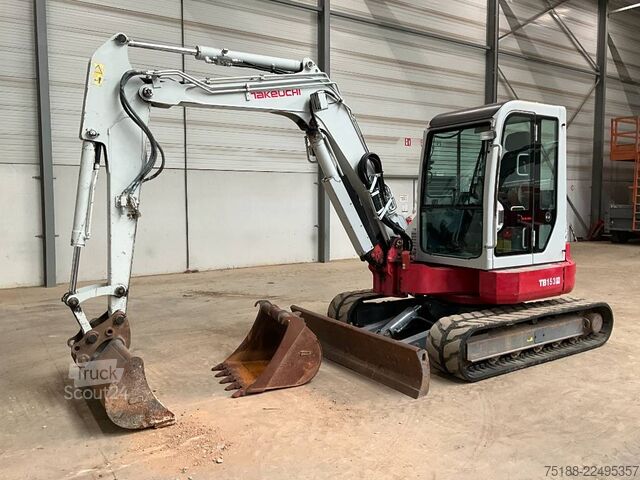 Mini-pelle Takeuchi TB 153 FR