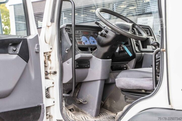 Chasis con cabina RENAULT PREMIUM 320