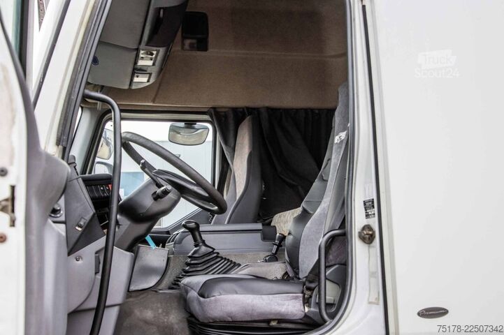 Chasis con cabina RENAULT PREMIUM 320