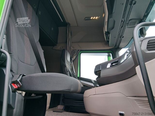 Standardowy ciągnik siodłowy DAF XG 480 FT Hydraulik Standklima Intarder