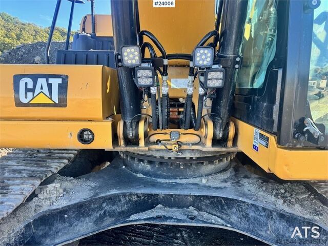 багер на вериги Caterpillar 320