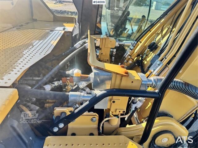багер на вериги Caterpillar 320