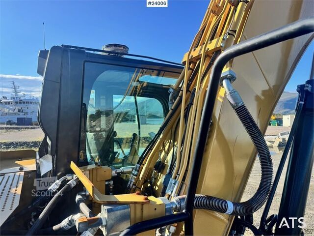 багер на вериги Caterpillar 320