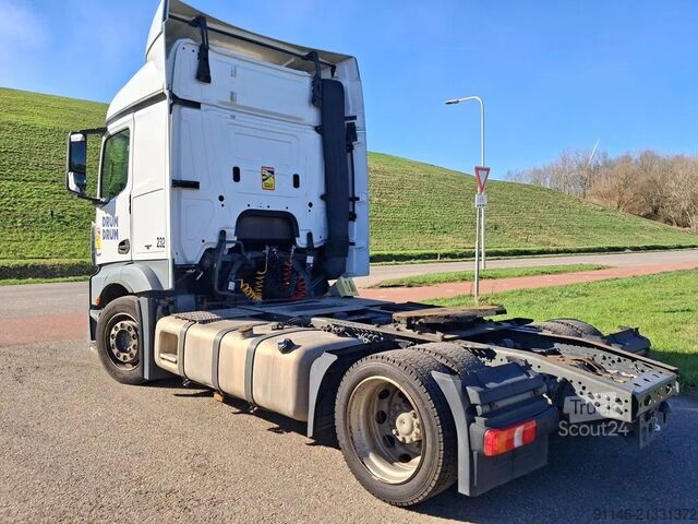 Volumen SCM Mercedes-Benz Actros 1827 Actros 1827 Mega Lowdeck