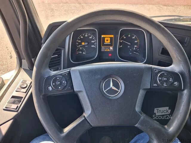 Volumen SCM Mercedes-Benz Actros 1827 Actros 1827 Mega Lowdeck