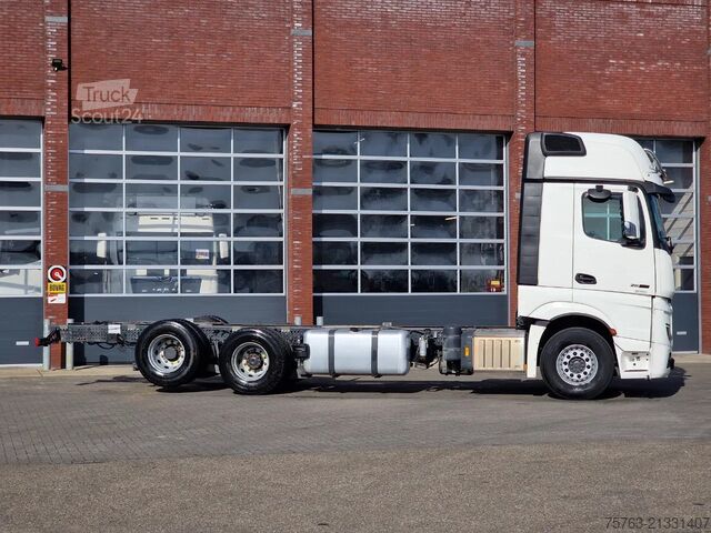 Șasiu cu cabină Mercedes-Benz Actros 2663 Gigaspace 6x2 - Retarder - 4.90 WB ...