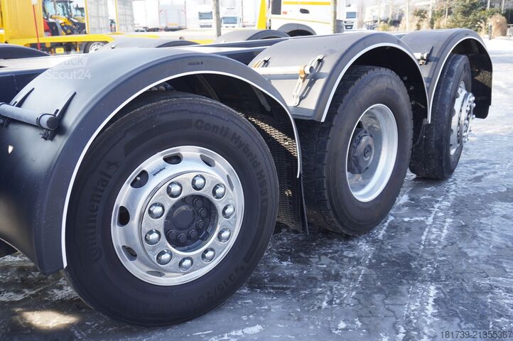 Кран-маніпулятор Mercedes-Benz Antos 3240 8×2 / Typhoon L170Z3 crane