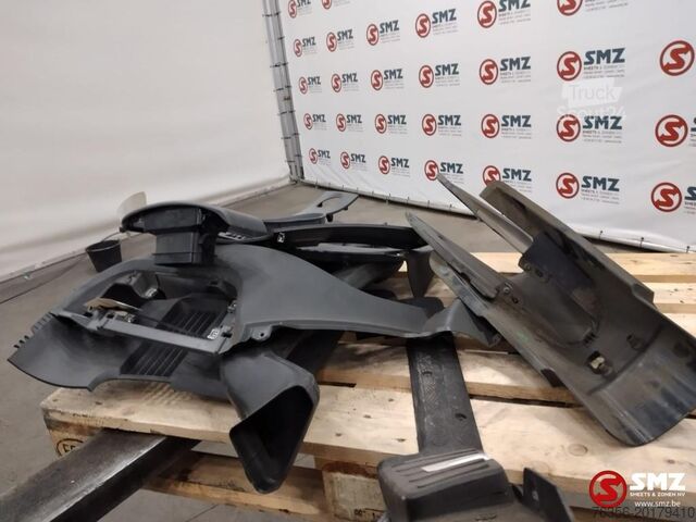 Partie de la cabine Daf Occ dashboard onderdelen DAF XF 106