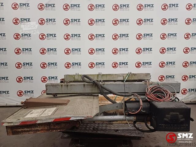 Construction Dhollandia Occ laadlift DHSM80 Dhollandia 1500kg