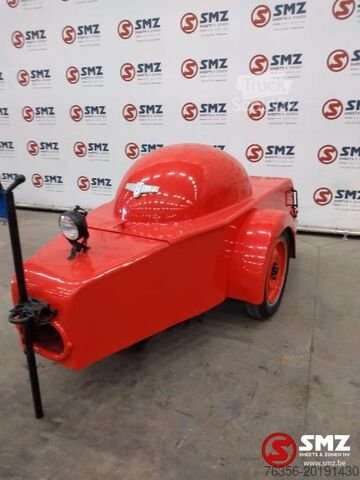 Construction Diversen Occ aanhanger met brandweerpomp + benzine motor