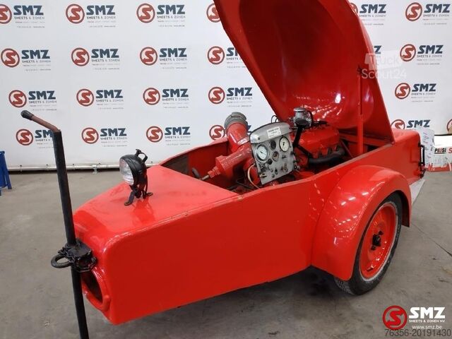 Construction Diversen Occ aanhanger met brandweerpomp + benzine motor