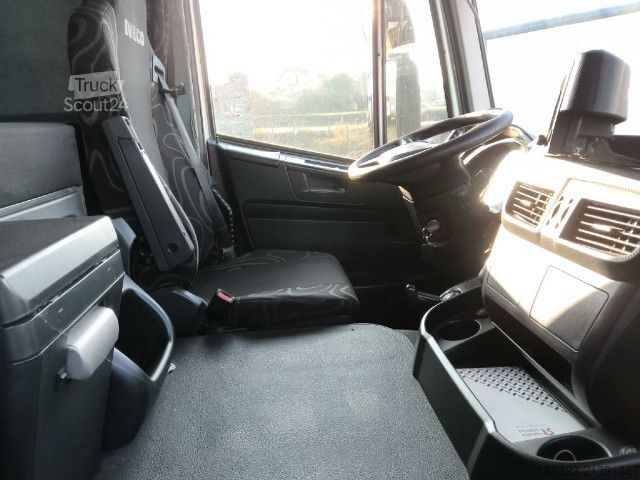 Speciale doeleinden vrachtwagen IVECO AT260S36Y/PS