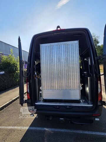 Panelinis furgonas Mercedes-Benz Sprinter Tourer 319 CDI