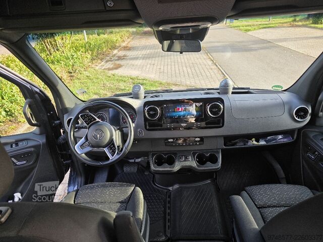 Furgon blaszak Mercedes-Benz Sprinter Tourer 319 CDI