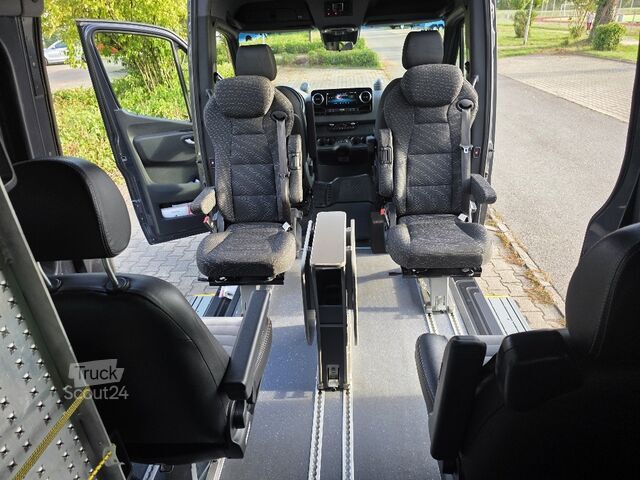 Furgon blaszak Mercedes-Benz Sprinter Tourer 319 CDI