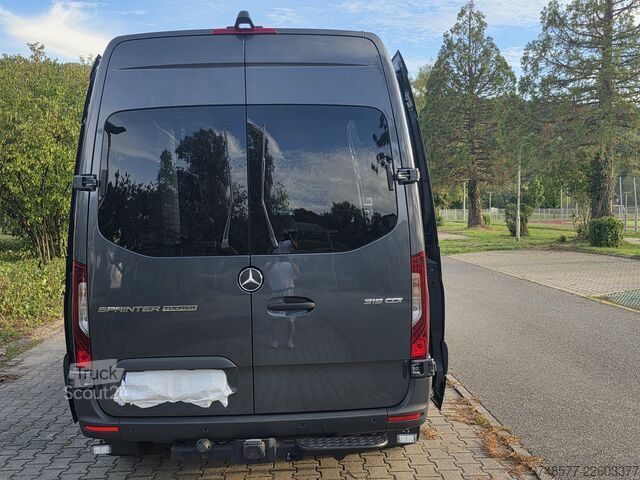 Furgon blaszak Mercedes-Benz Sprinter Tourer 319 CDI