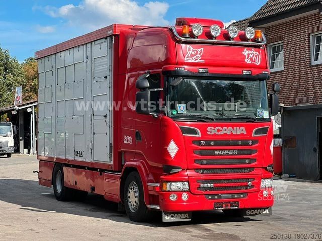Samochód do przewozu bydła SCANIA R520 V8 4x2 Blatt/Luft KA-BA 3-Stock m. Hubdach