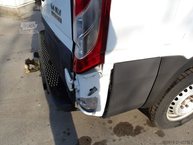 Skåpbil Iveco Daily 35S18