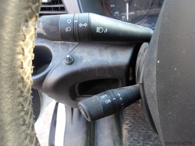 Skåpbil Iveco Daily 35S18