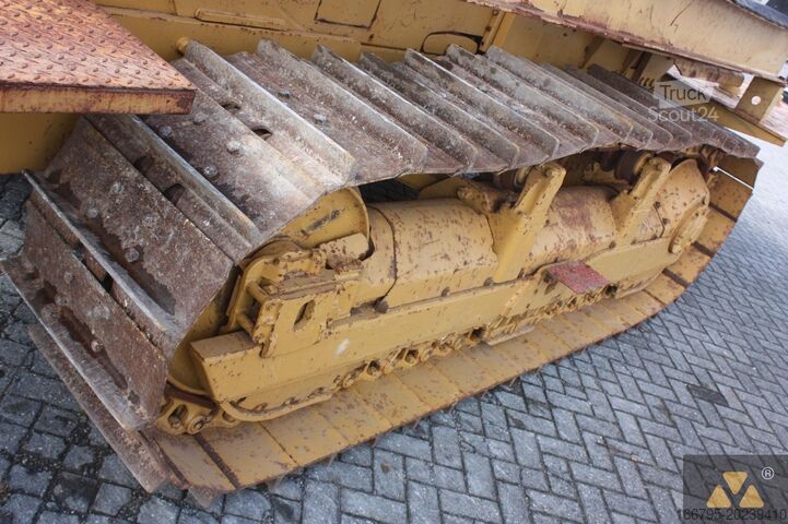 Caterpillar D6E csőszállító Caterpillar D6E Pipe carrier