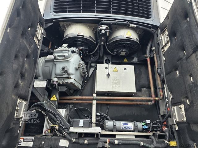 Semiremorcă frigorifică SCHMITZ CARGOBULL Tiefkühler, 3 Kammern, Lift, LBW, SCB*S3B