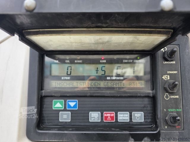 Semiremorcă frigorifică SCHMITZ CARGOBULL Tiefkühler, 3 Kammern, Lift, LBW, SCB*S3B