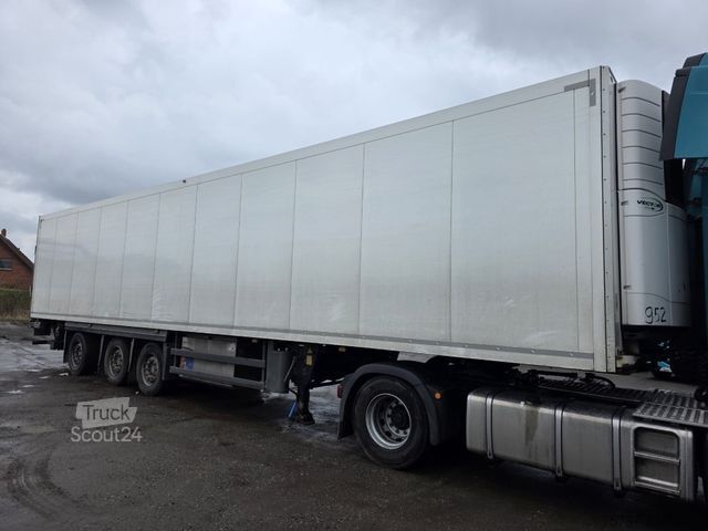 Semiremorcă frigorifică SCHMITZ CARGOBULL Tiefkühler, 3 Kammern, Lift, LBW, SCB*S3B