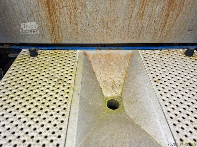 Vekselpåbygg-semitrailer SCHMITZ CARGOBULL 20" Tankconatinerchassis + Tankcontainer