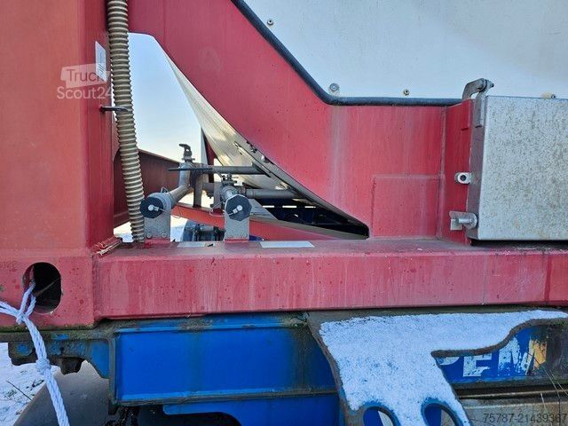 Vekselpåbygg-semitrailer SCHMITZ CARGOBULL 20" Tankconatinerchassis + Tankcontainer