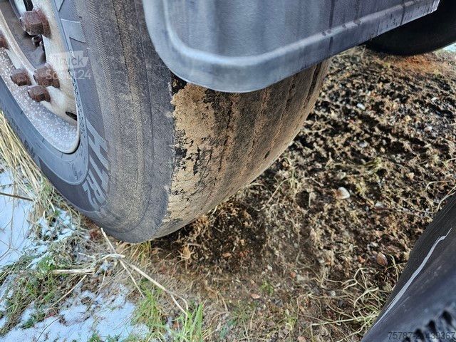 Vekselpåbygg-semitrailer SCHMITZ CARGOBULL 20" Tankconatinerchassis + Tankcontainer