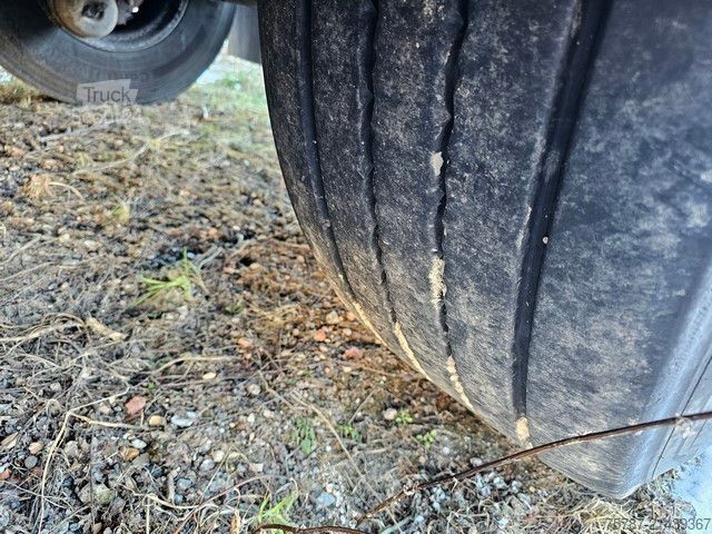 Vekselpåbygg-semitrailer SCHMITZ CARGOBULL 20" Tankconatinerchassis + Tankcontainer