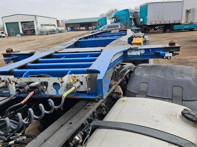 Vekselpåbygg-semitrailer SCHMITZ CARGOBULL 20" Tankconatinerchassis + Tankcontainer