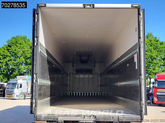 Transporte refrigerado/congelado Lamberet Carrier Vector 1550 3 axles Liftachse