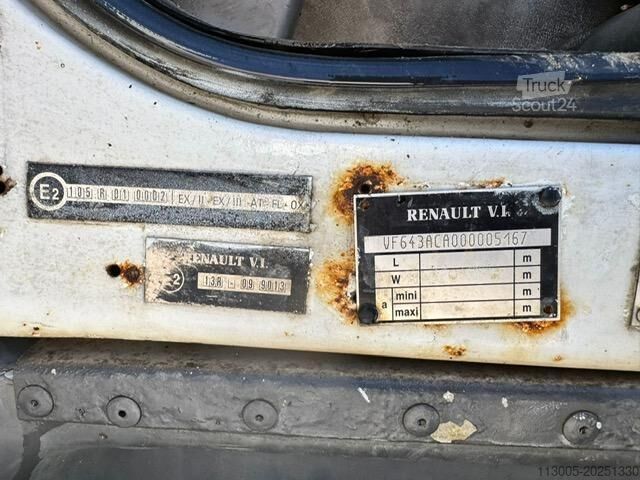Camión cisterna Renault MIDLUM 210 CITERNE MERCERON 11000 L 4 COMPARTIMENT