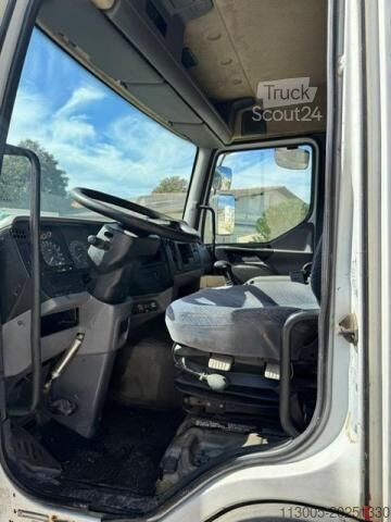 Camión cisterna Renault MIDLUM 210 CITERNE MERCERON 11000 L 4 COMPARTIMENT