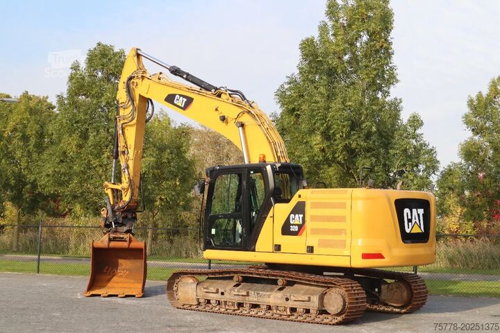 Gosenični bager Caterpillar 320 07A | TILT ROTATOR | BUCKET | JAPAN