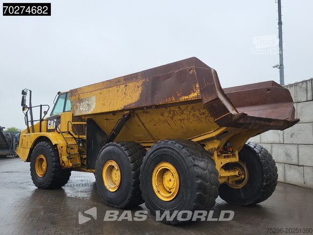 Véhicule à benne Caterpillar 740 B